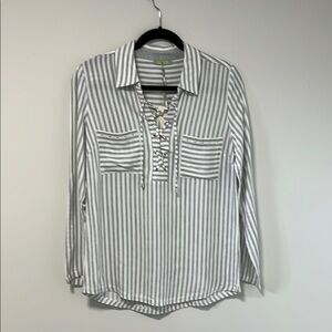 NWT Dolcezza Gray Striped Top